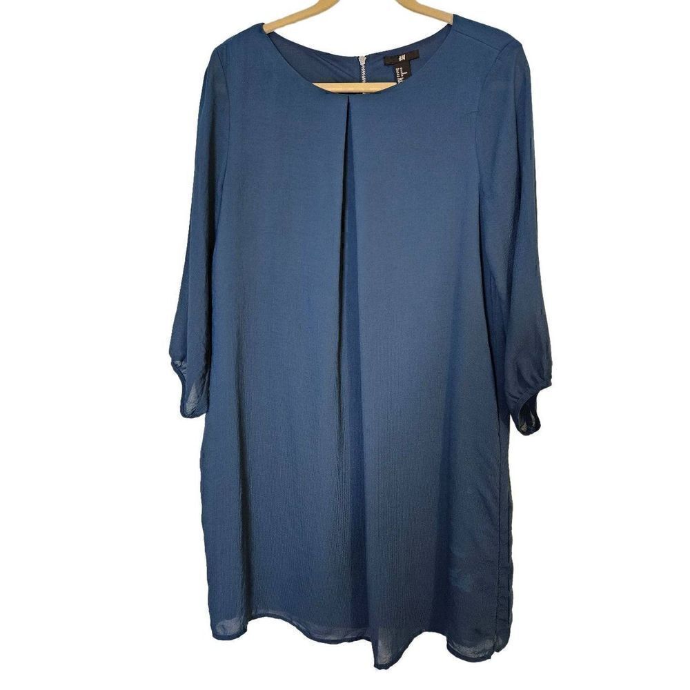 Beautiful blue dress. Size 10.